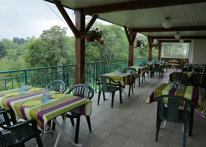 Restaurant De La Roche Hotel 2*