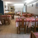 Restaurant De La Roche Hotell