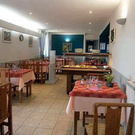 Restaurant De La Roche